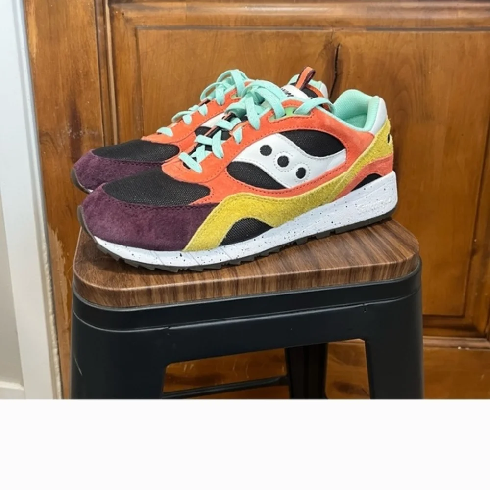 Saucony Multicolor Suede & Mesh Sneakers with Teal Laces - Picture 1 of 4